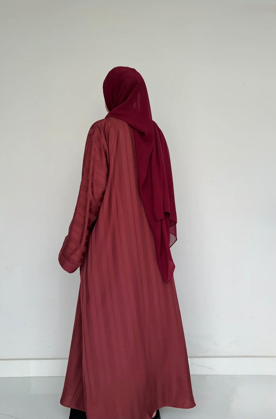 ZYRA - Nidha Luxe Abaya Pink